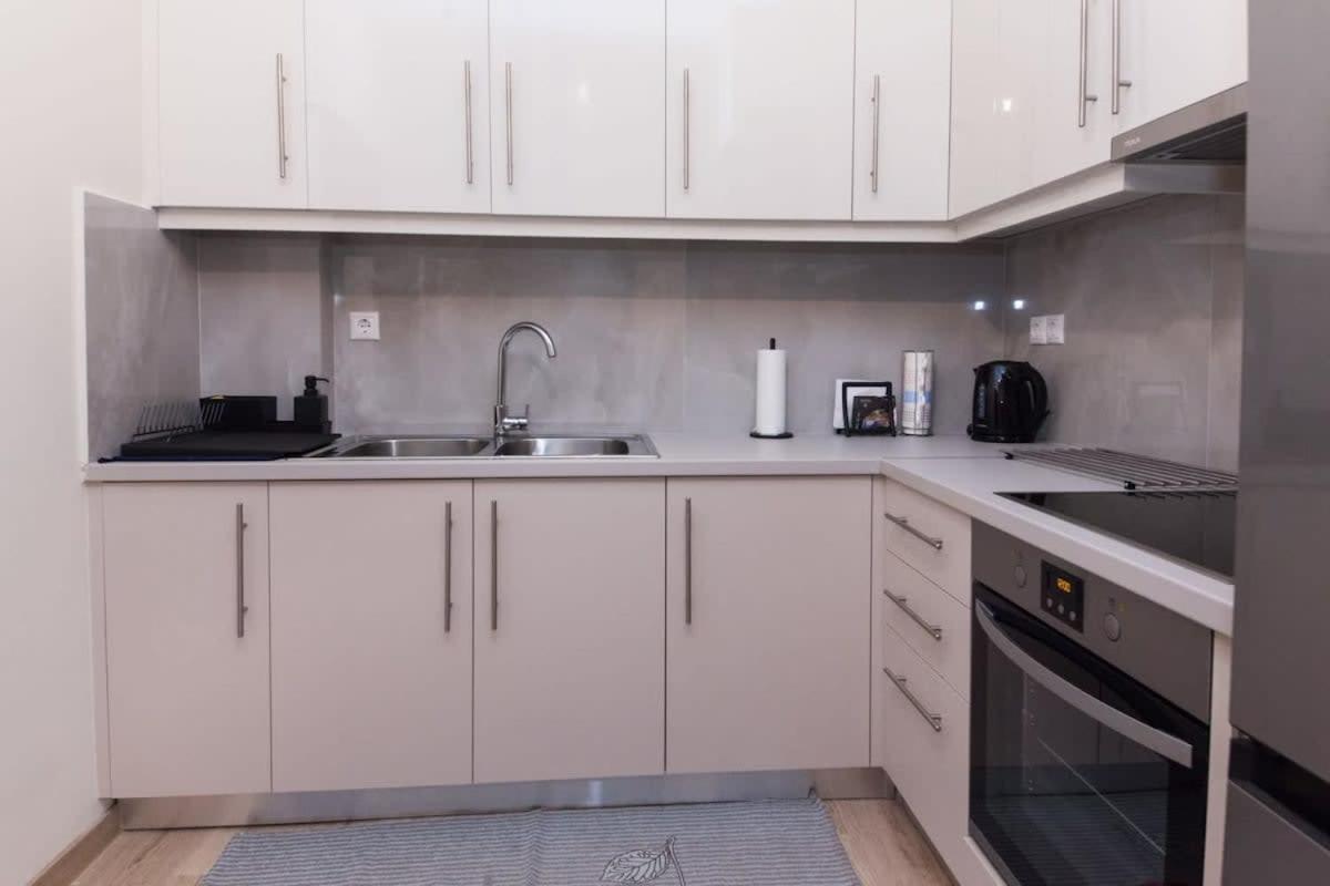 Brand New 2 Bedroom Haven Apt In Galatsi Athènes Extérieur photo